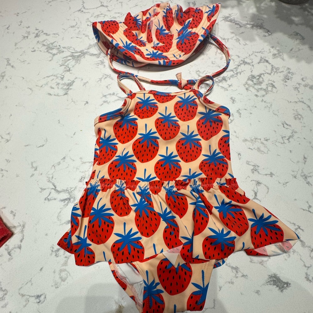 Hanna Andersson Strawberry one piece swim suit with matching hat! size 2t